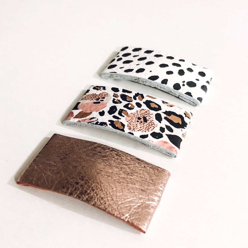 Genuine Leather Snap Clips - Picture 2 of 3